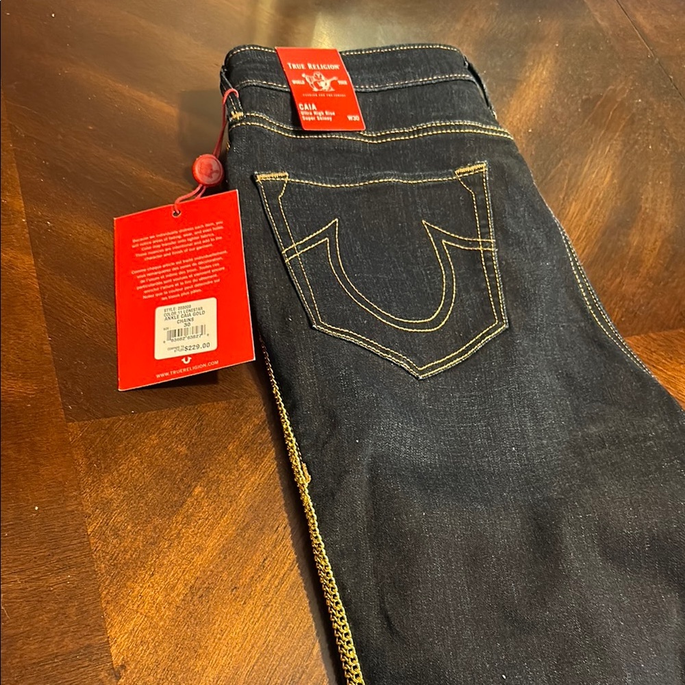 True Religion Black Straight Leg Jeans with Signature Stitching - Picture 2 of 4